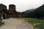 burg-zugbruecke-tessin