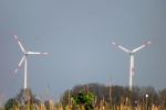 5936-windraeder-himmel-feld 5936-windraeder-himmel-feld