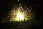 feuerwerk-grosse-explosion-boden-4543