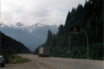 trucks-crossing-kanada