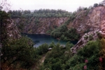 bergsee-mittelgebirge-foto