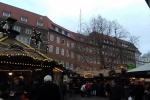 131557-weihnachtsmarkt-staende 131557-weihnachtsmarkt-staende