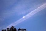 wolke-streifen-mond.jpg